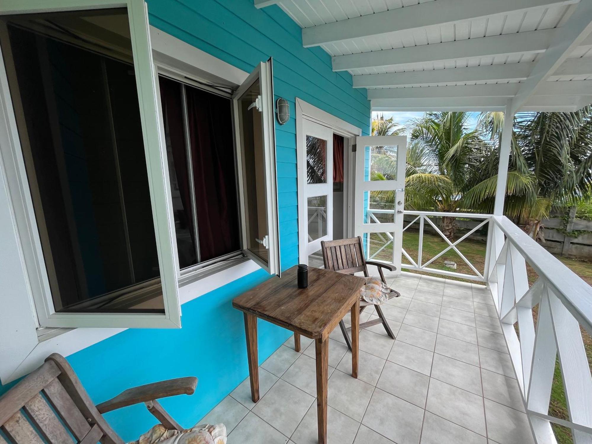 Studio Blu At Waves Villa Guesthouse Brighton Village Экстерьер фото