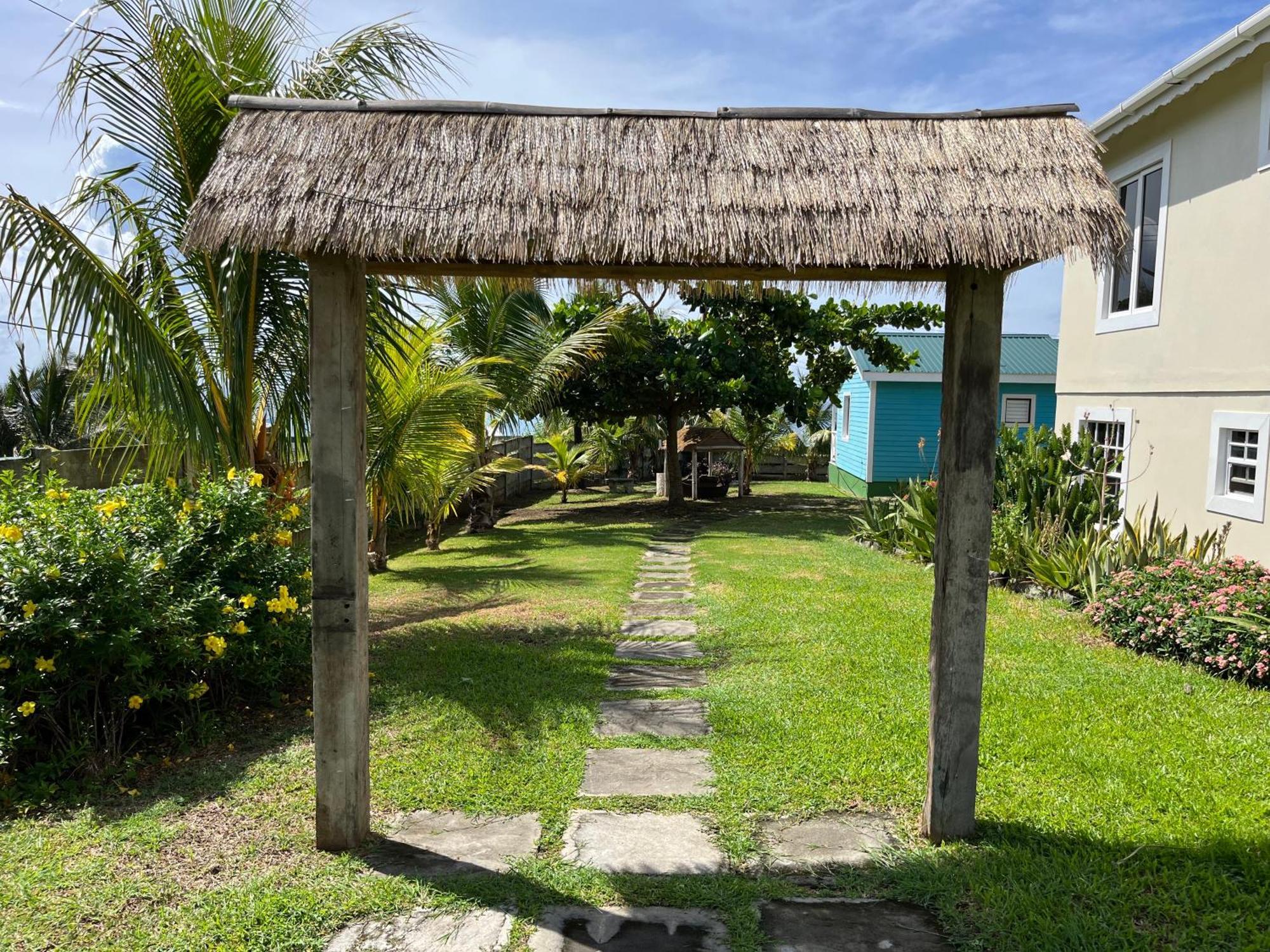 Studio Blu At Waves Villa Guesthouse Brighton Village Экстерьер фото